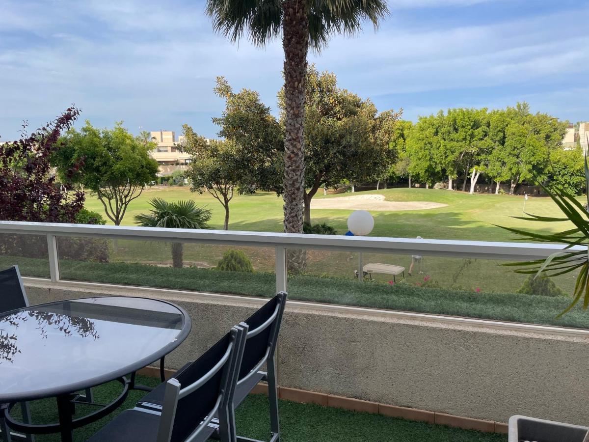 דירות אליקאנטה Large Relaxed Terrace, Golf Views מראה חיצוני תמונה