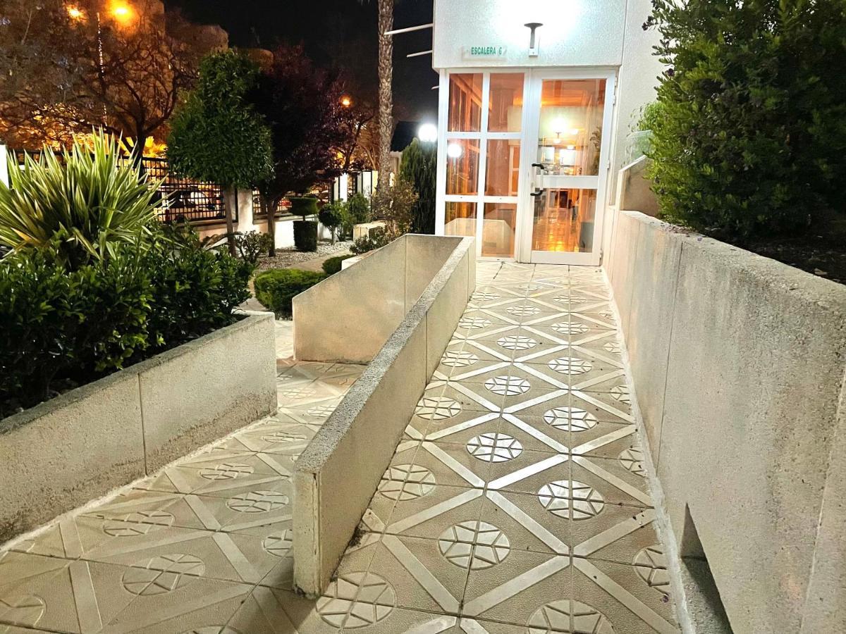 דירות אליקאנטה Large Relaxed Terrace, Golf Views מראה חיצוני תמונה